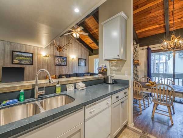 Yosemite Area Home 984757