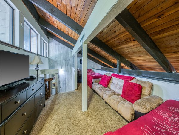 Yosemite Area Home 984757