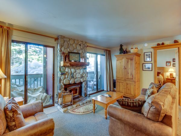 Yosemite Area Home 984758