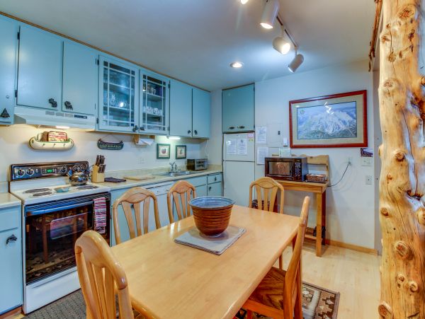 Yosemite Area Home 984758