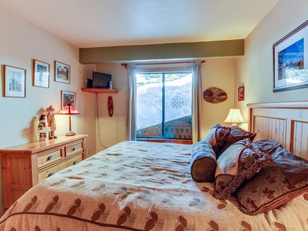 Yosemite Area Home 984758