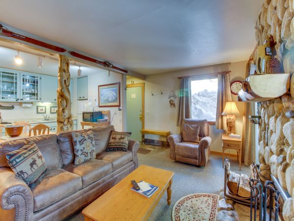 Yosemite Area Home 984758