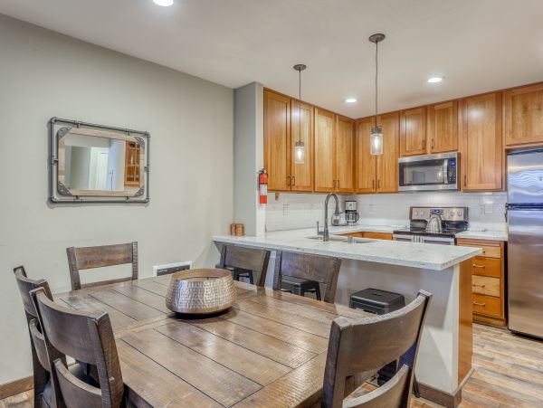 Yosemite Area Home 984759