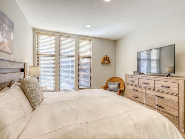 Yosemite Area Home 984759