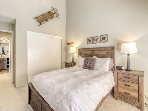 Yosemite Area Home 984759