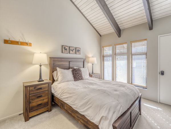Yosemite Area Home 984759