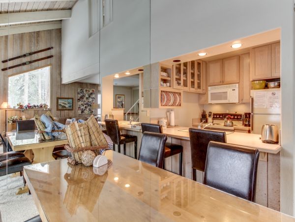 Yosemite Area Home 984761