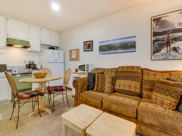 Yosemite Area Home 984762