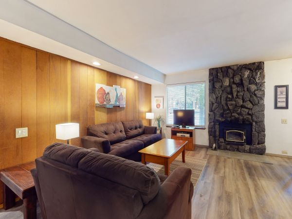 Yosemite Area Home 984763