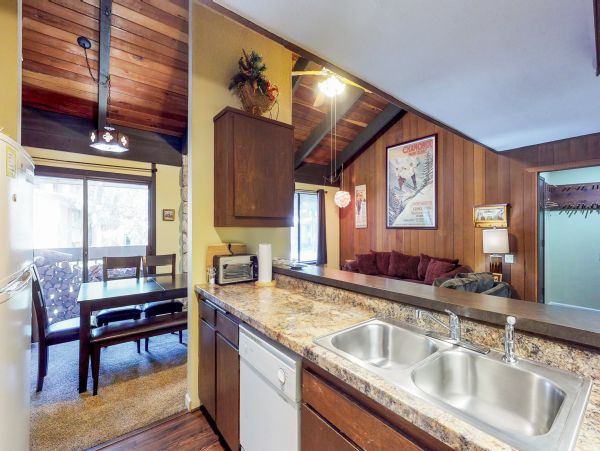 Yosemite Area Home 984766