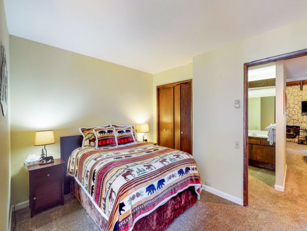 Yosemite Area Home 984766
