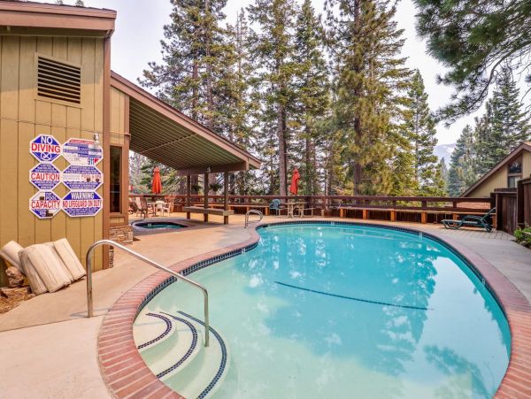 Yosemite Area Home 984768