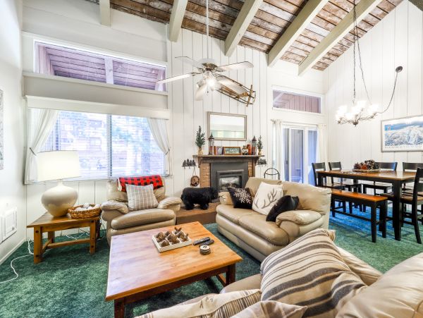 Yosemite Area Home 984769