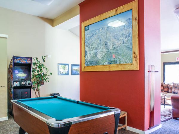 Yosemite Area Home 984769