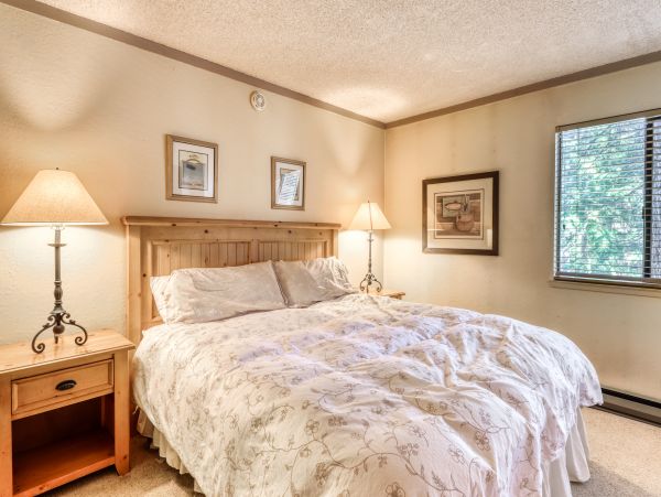 Yosemite Area Home 984770