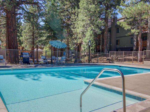 Yosemite Area Home 984770