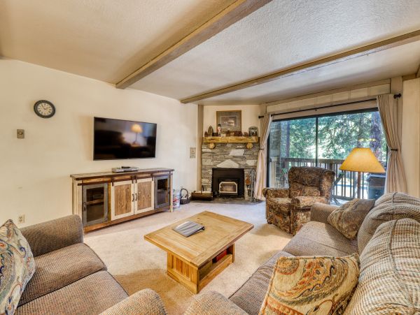 Yosemite Area Home 984770