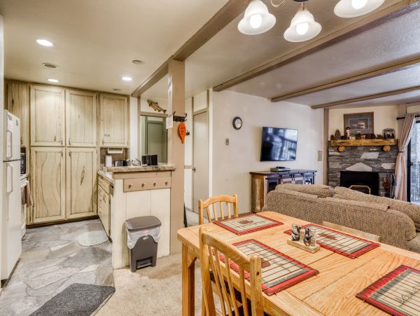 Yosemite Area Home 984770