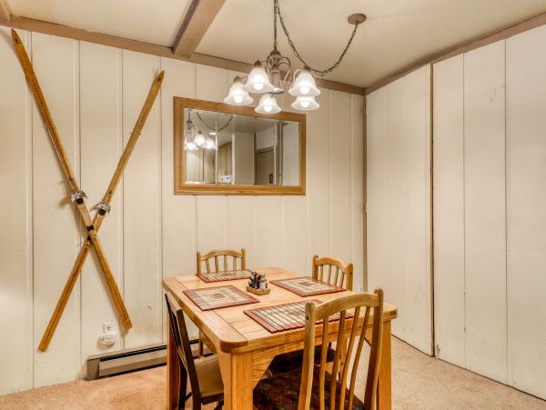 Yosemite Area Home 984770