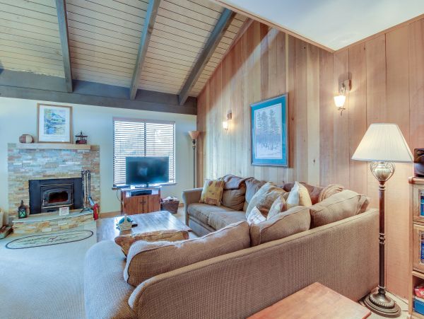 Yosemite Area Home 984771