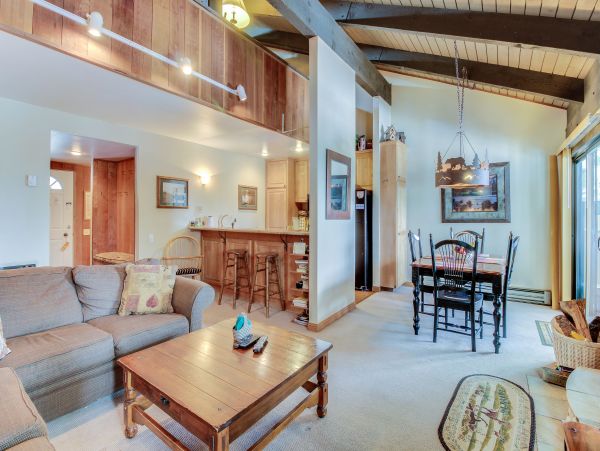 Yosemite Area Home 984771
