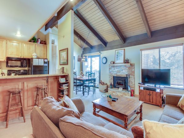 Yosemite Area Home 984771