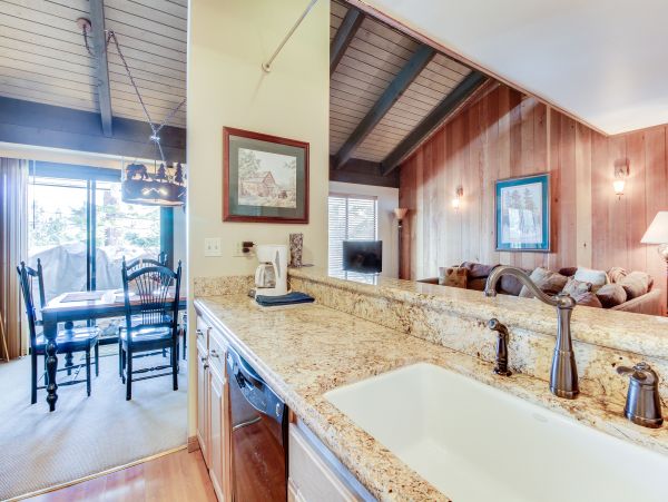Yosemite Area Home 984771