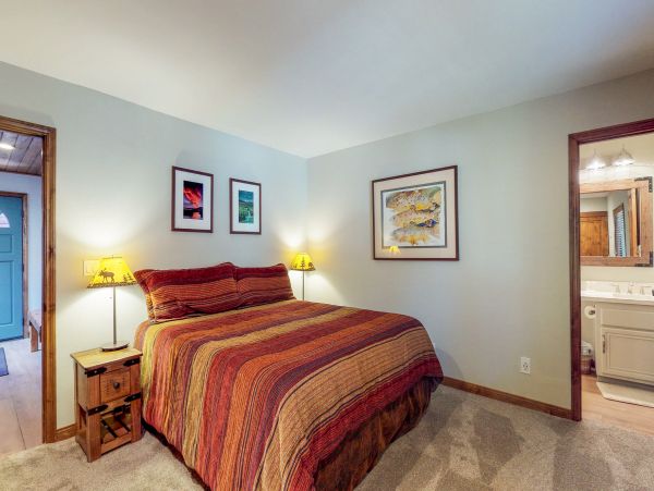 Yosemite Area Home 984772
