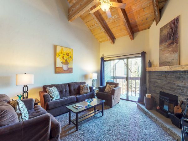 Yosemite Area Home 984774