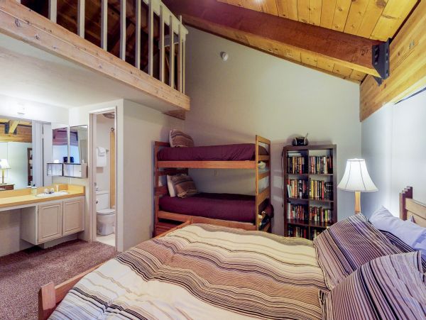 Yosemite Area Home 984774