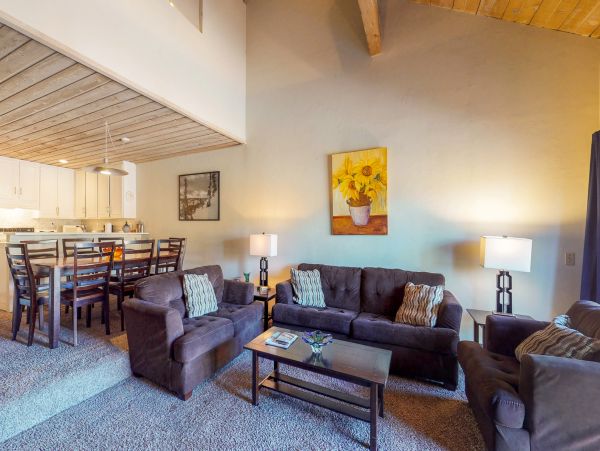 Yosemite Area Home 984774