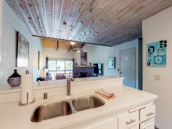 Yosemite Area Home 984774