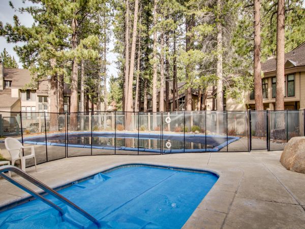 Yosemite Area Home 984775