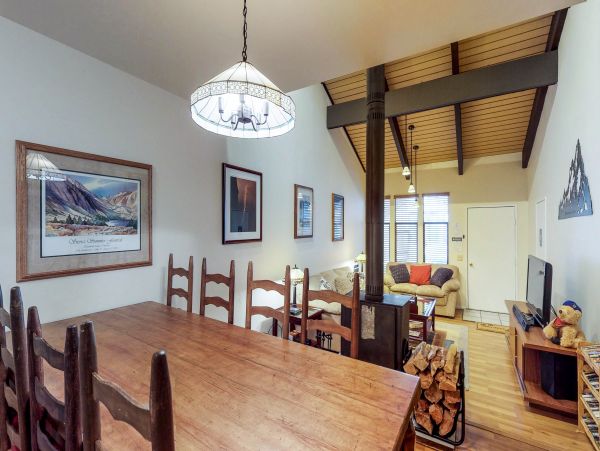 Yosemite Area Home 984775
