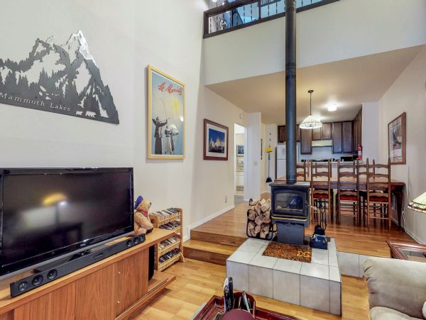 Yosemite Area Home 984775