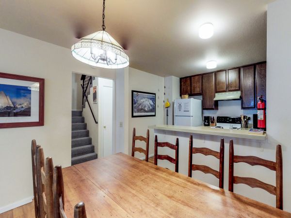 Yosemite Area Home 984775