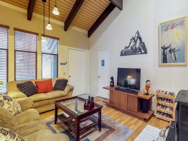 Yosemite Area Home 984775