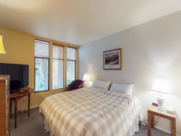 Yosemite Area Home 984775