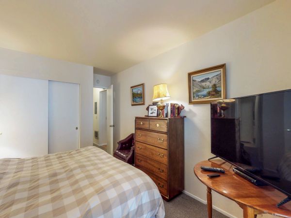 Yosemite Area Home 984775