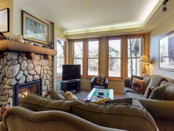 Yosemite Area Home 984776