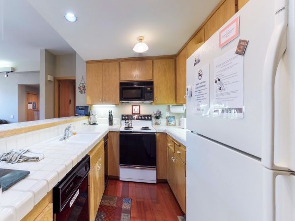 Yosemite Area Home 984776