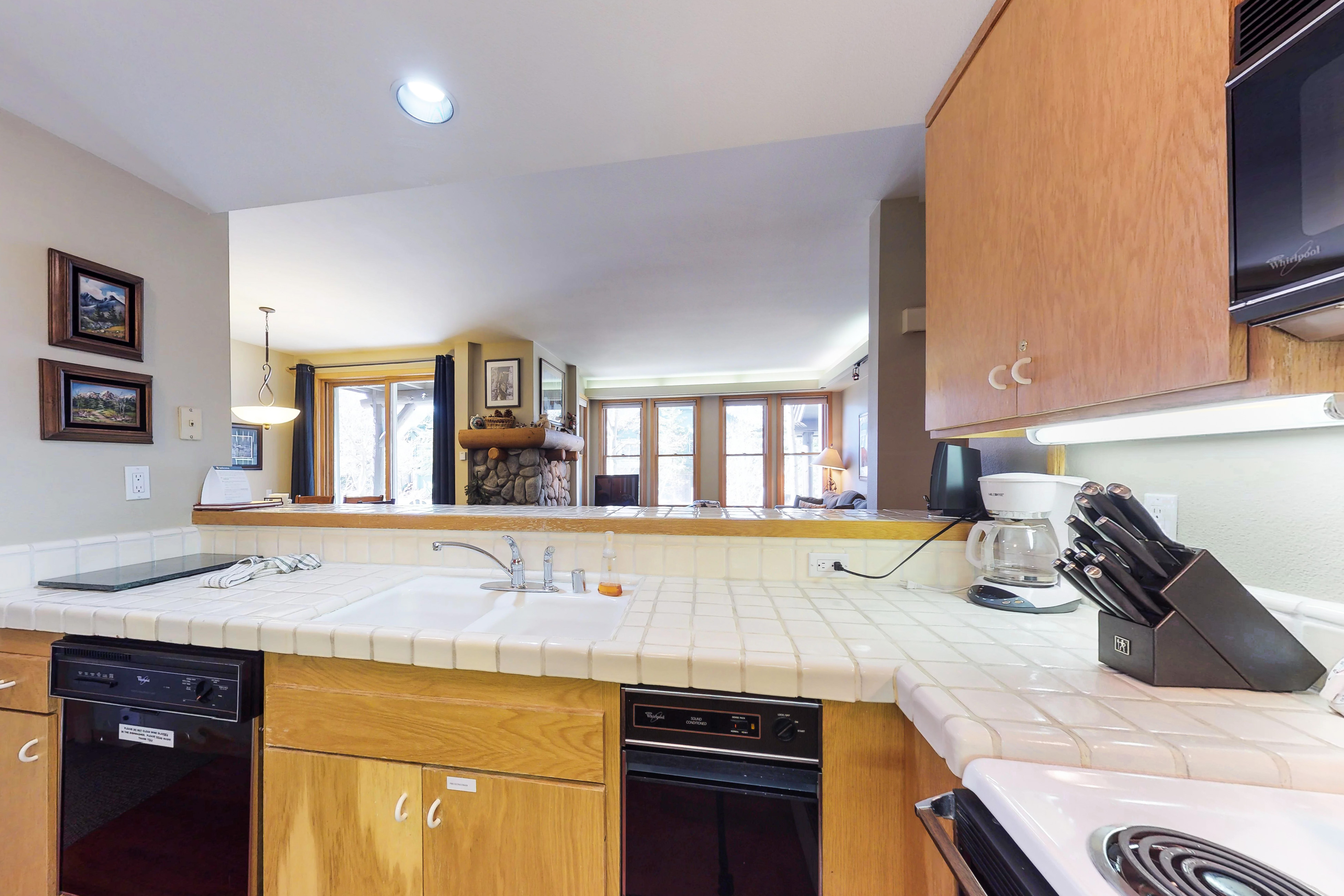 Yosemite Area Home 984776
