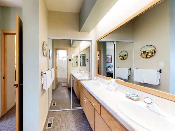 Yosemite Area Home 984776