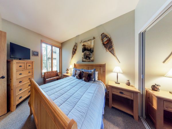 Yosemite Area Home 984776