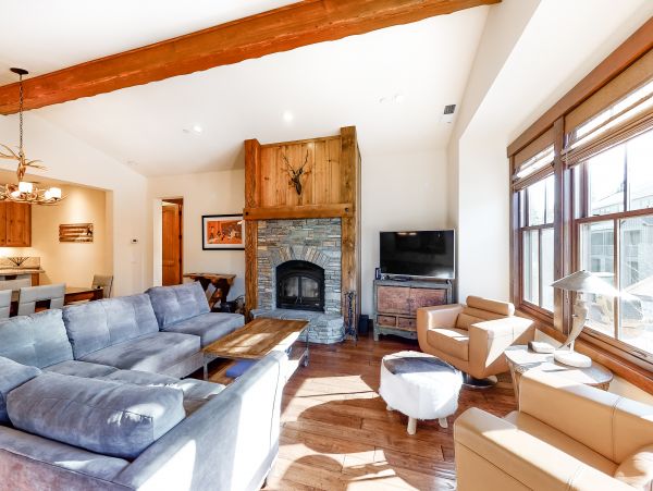 Yosemite Area Home 984777