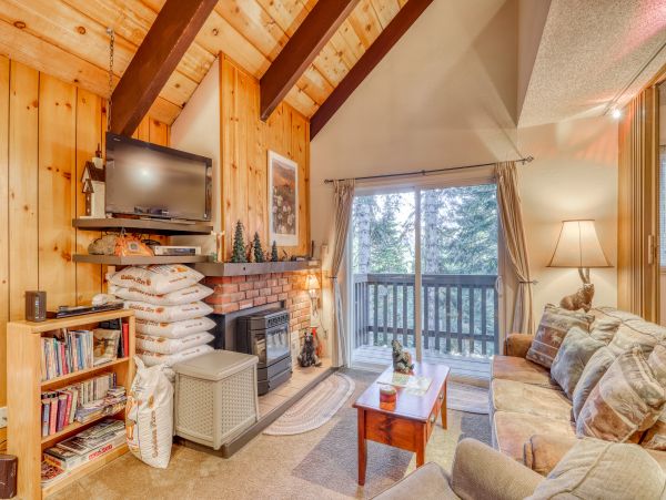 Yosemite Area Home 984778