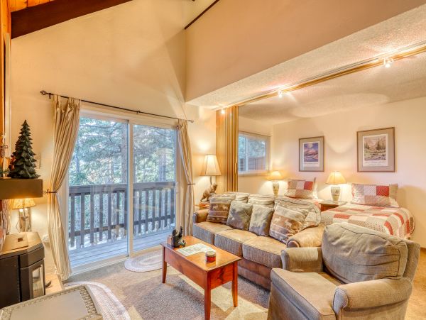 Yosemite Area Home 984778