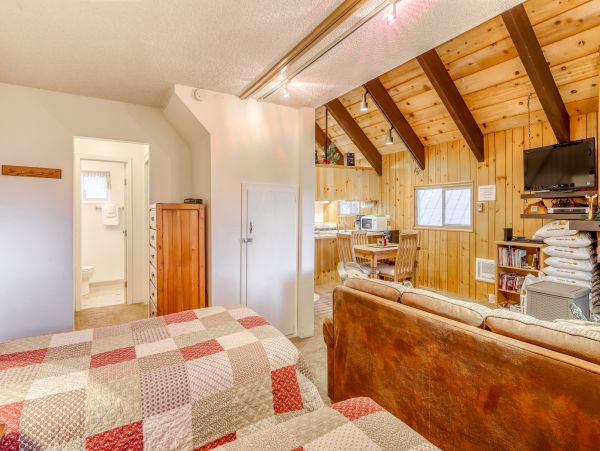 Yosemite Area Home 984778