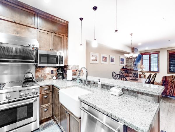 Yosemite Area Home 984779