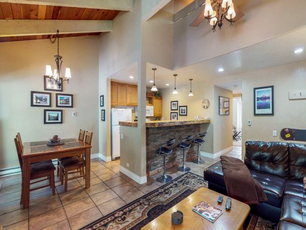 Yosemite Area Home 984780